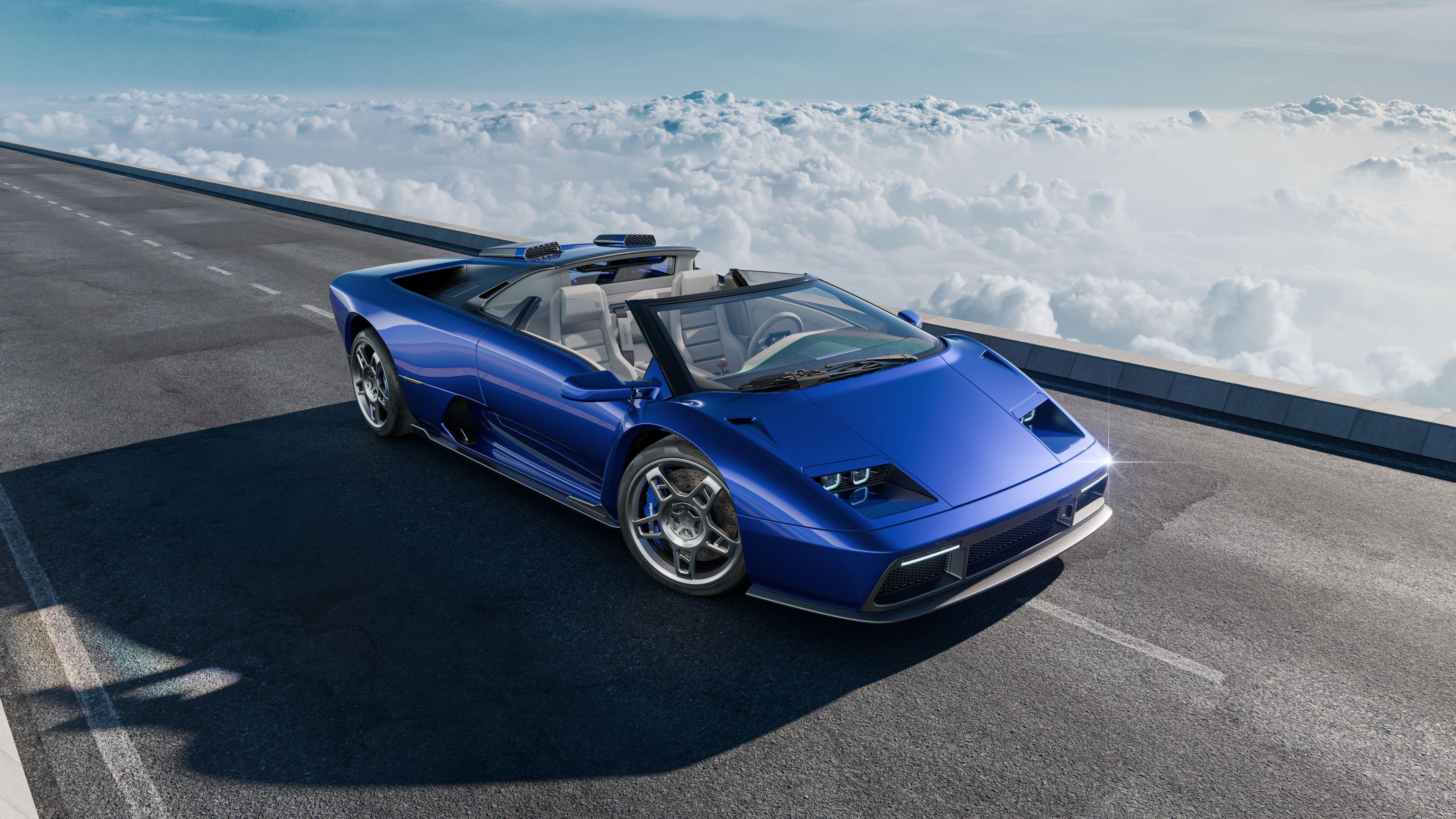 Roadster_Spec02_Front_3_4.jpg